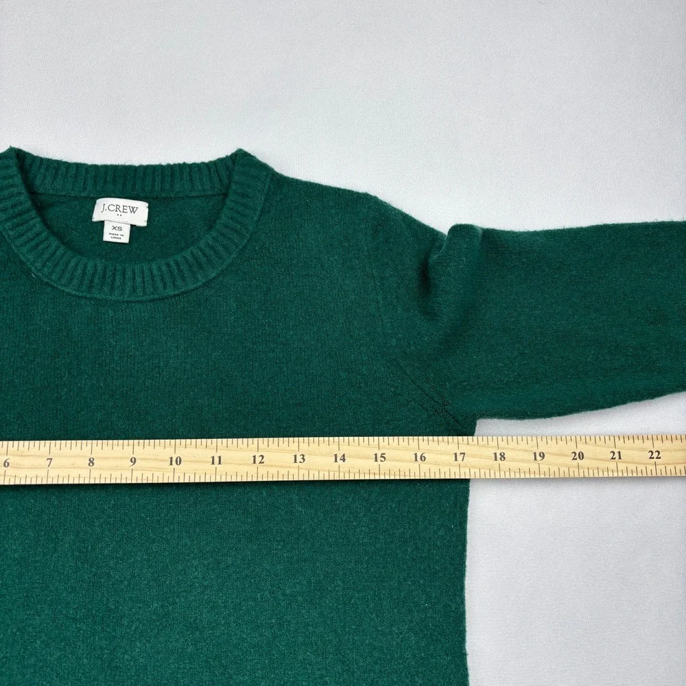 JCrew Extra Soft Yarn Crewneck Sweater Womens XS Green Wool Blend Knit BB083